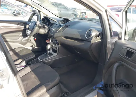 2018 Ford Fiesta Se z USA, uszkodzony, nr VIN 3FADP4EJ9JM107316